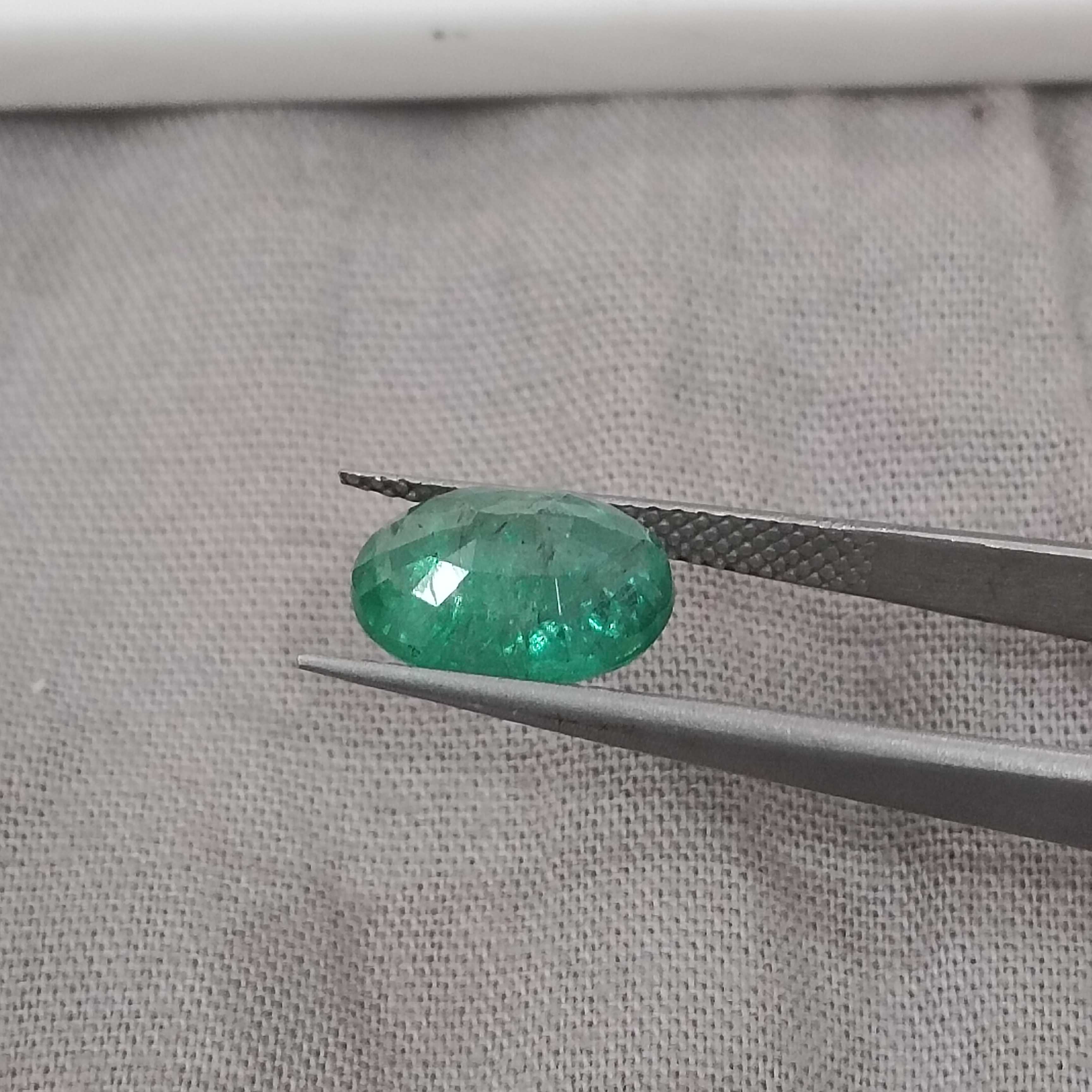 2.76cts certified higher medium green loose oval cut emerald gemstone 