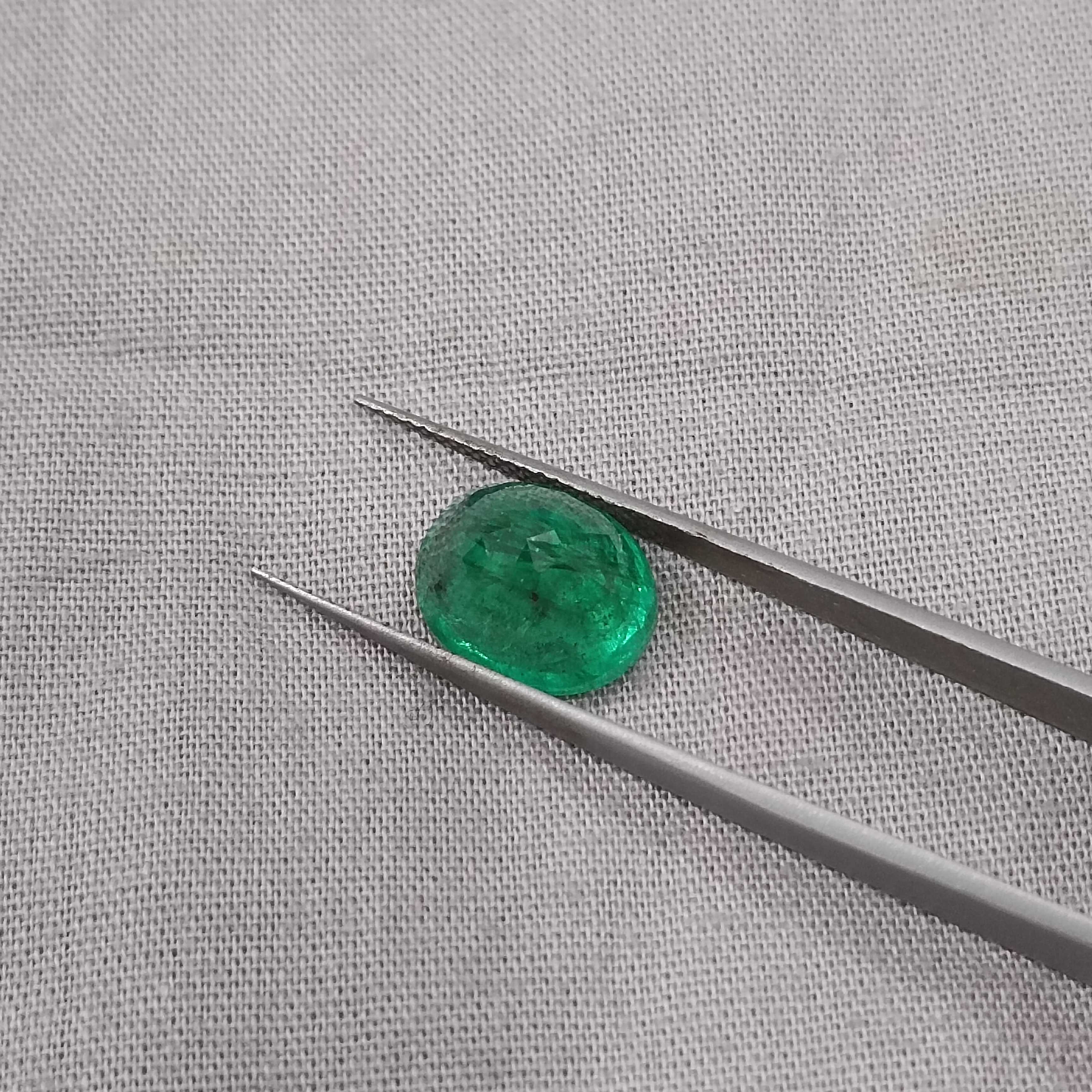 4.70cts certified natural vivid golden green loose oval shape emerald stone 