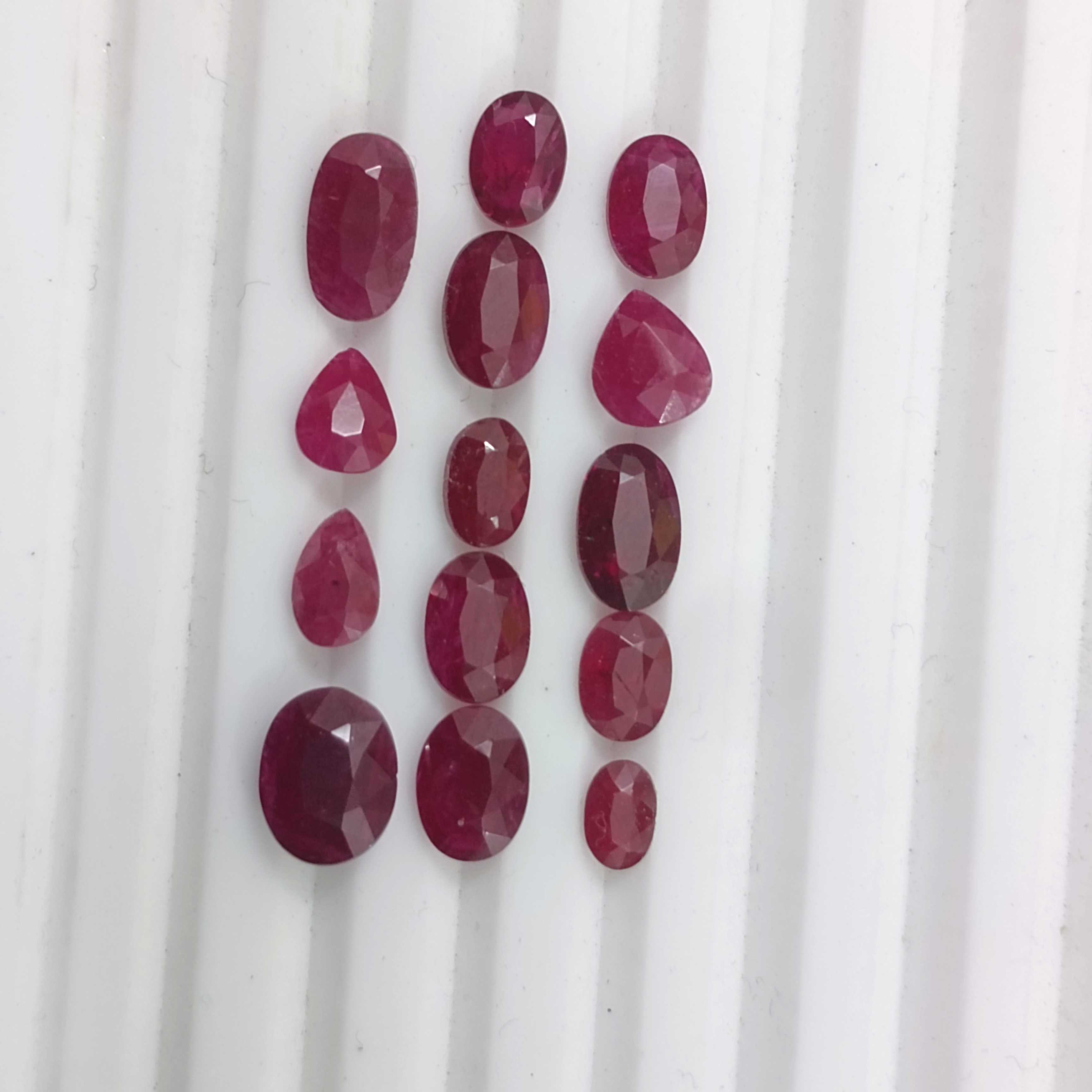 10.7cts natural unheated oval and pear cut ruby gemstone lot 
