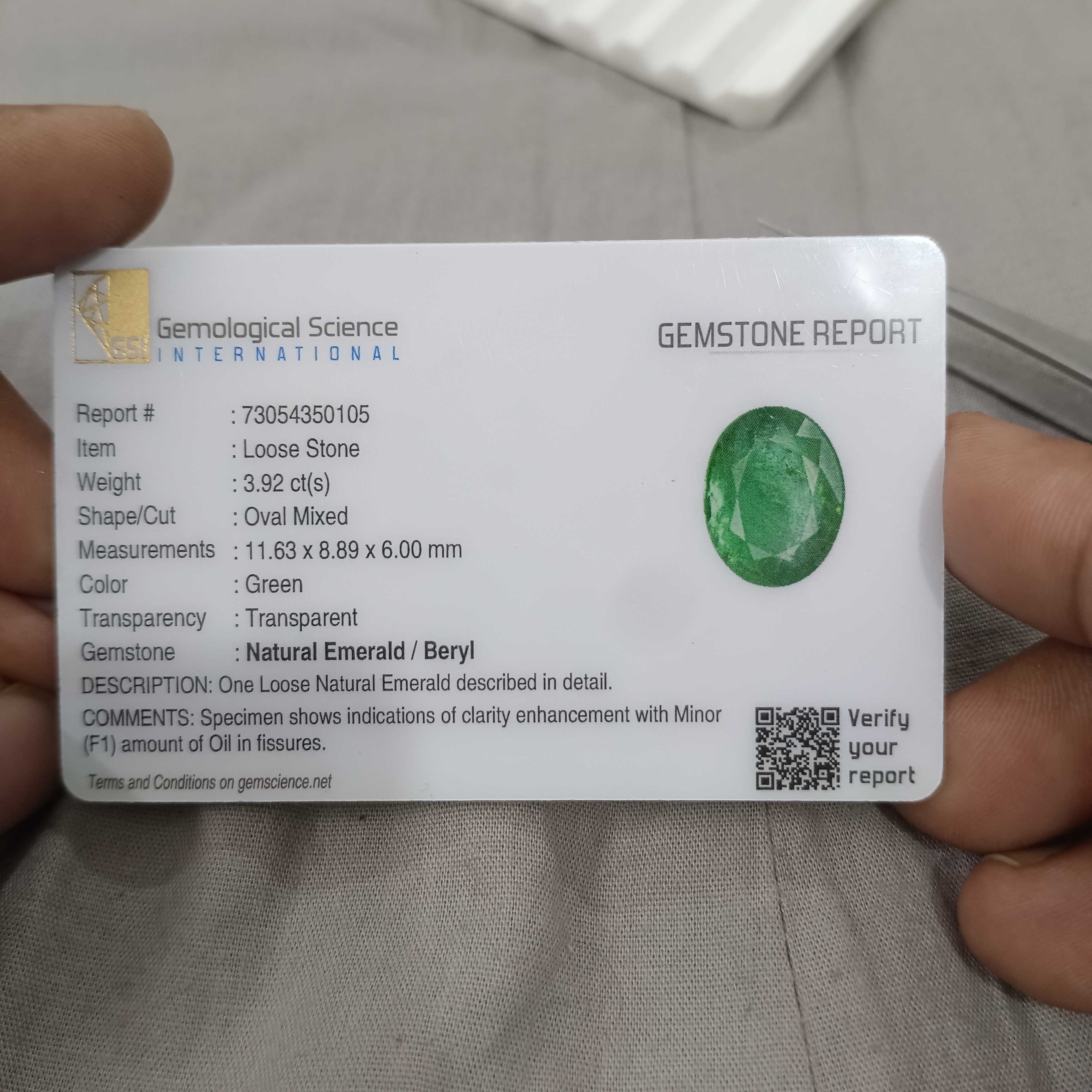 3.92cts GSI certified natural spring green oval cut emerald gemstone 