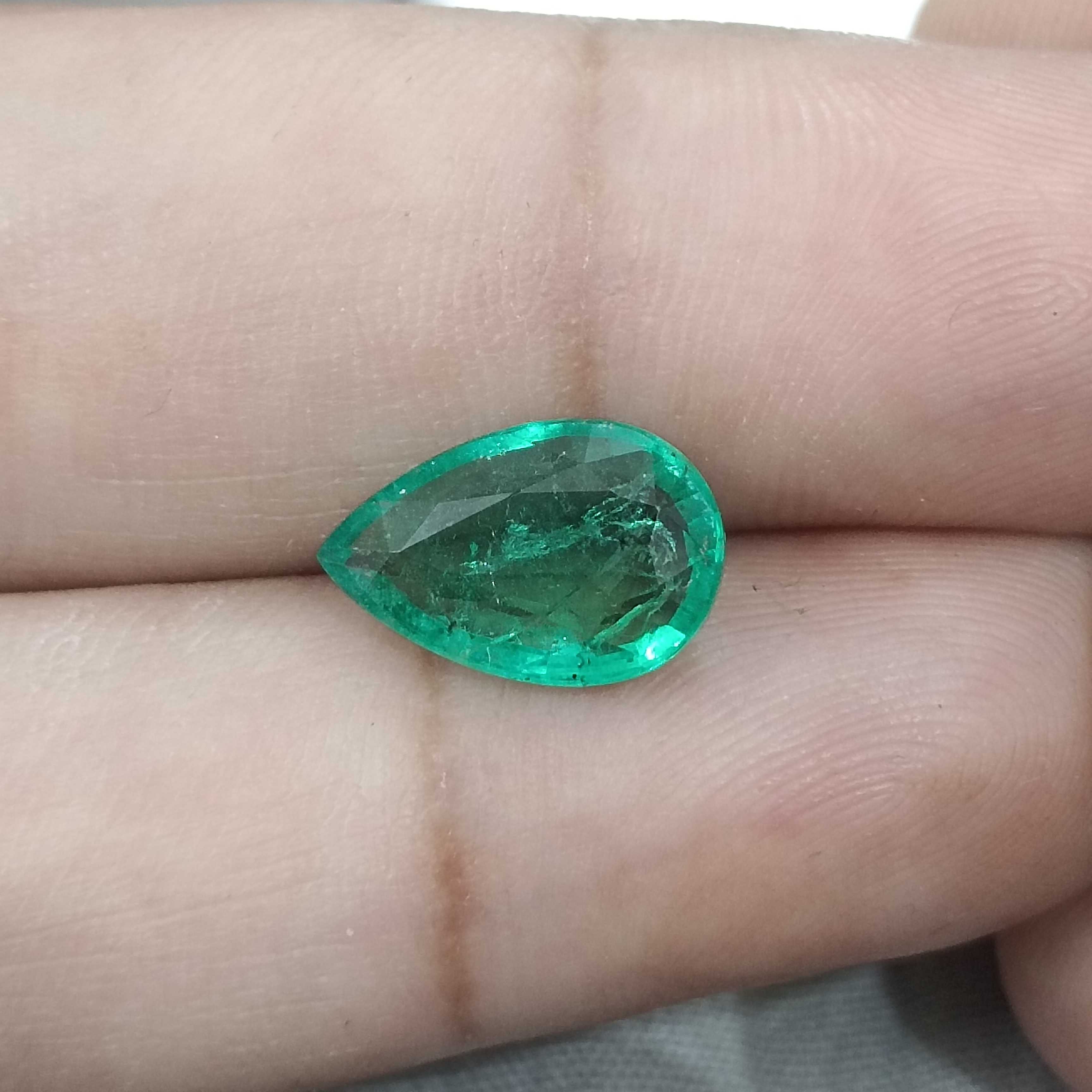 3.25cts GSI certification natural spring green pear shape emerald gem