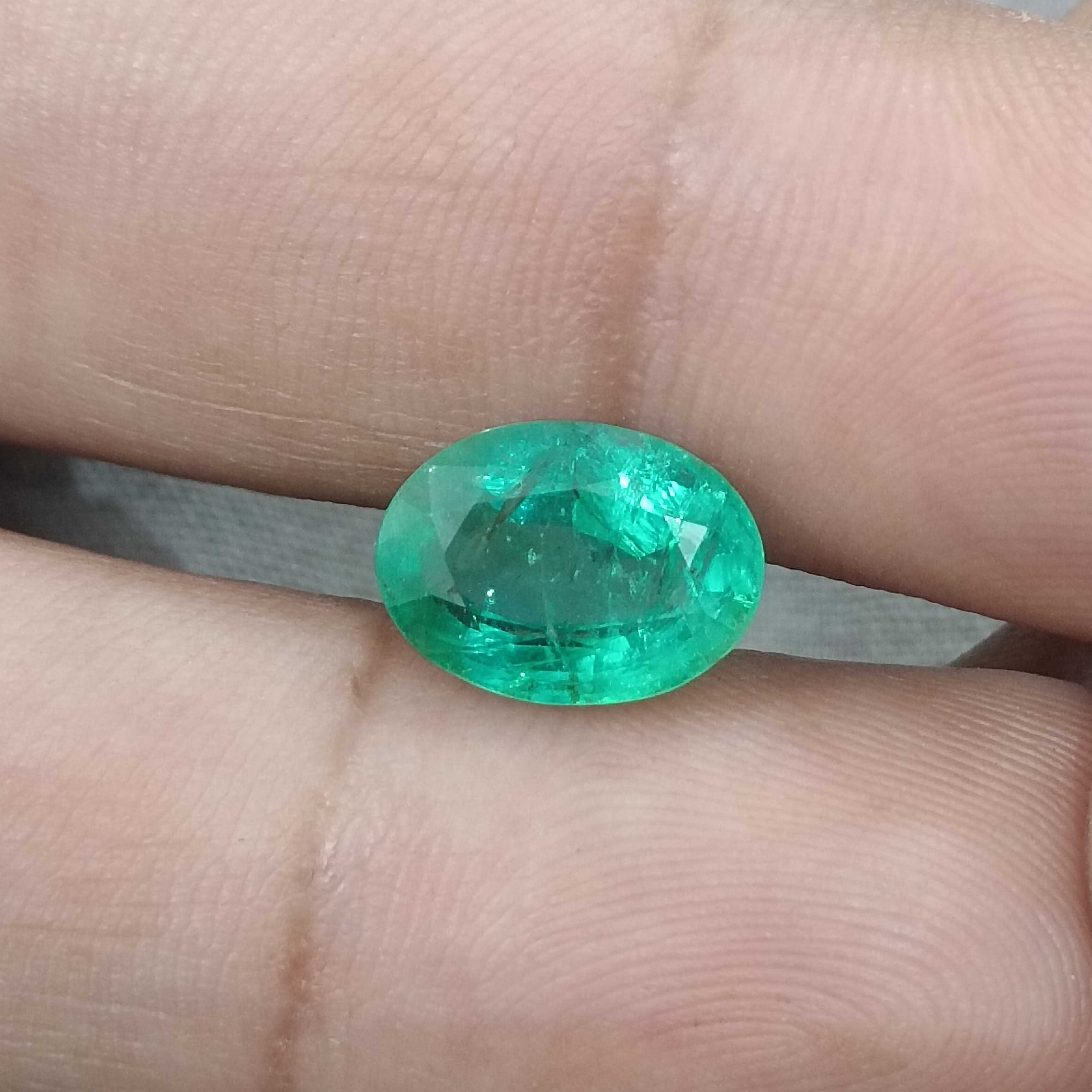 3.62ct GSI (USA) certified lively natural spring green oval Colombian emerald gem