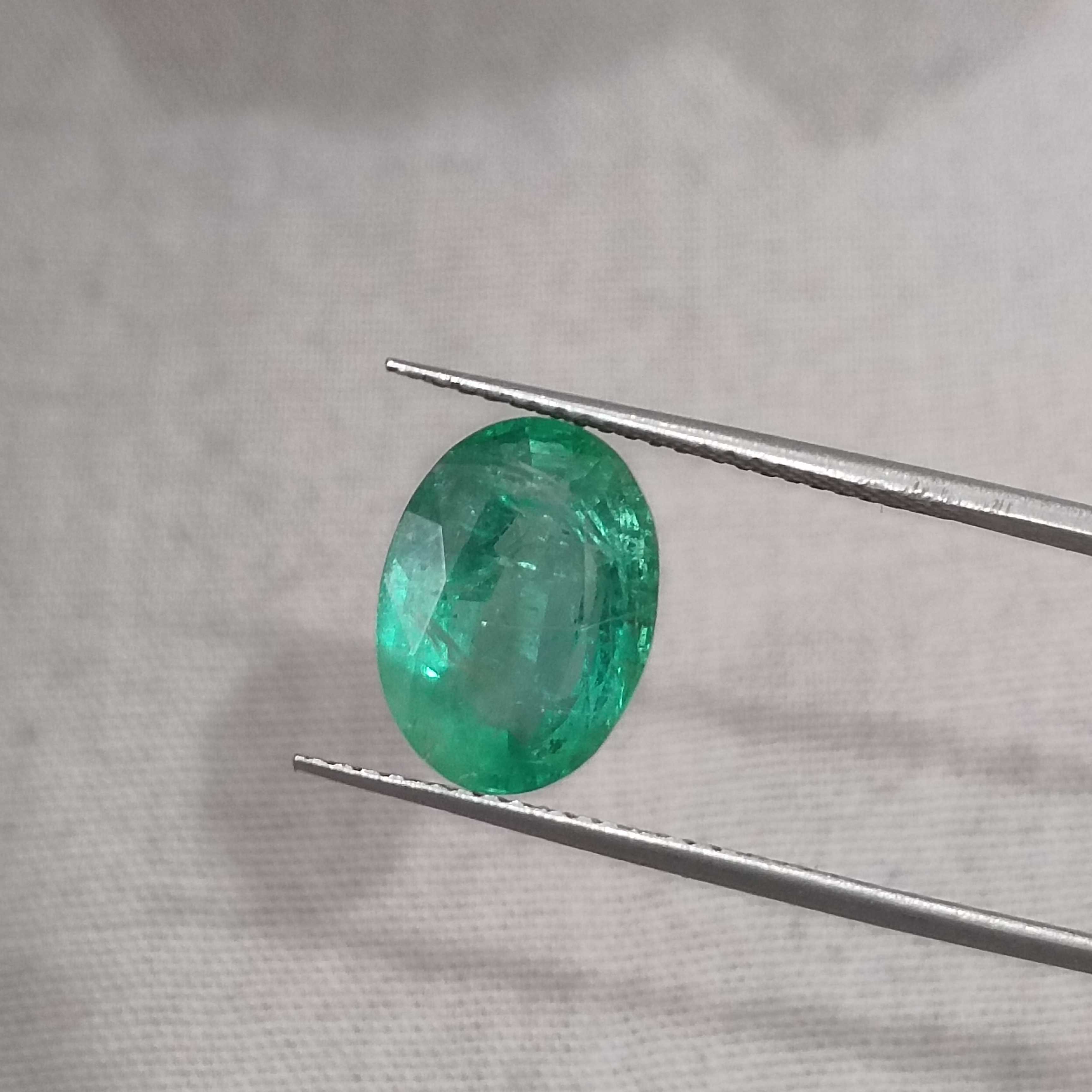 3.62ct GSI (USA) certified lively natural spring green oval Colombian emerald gem