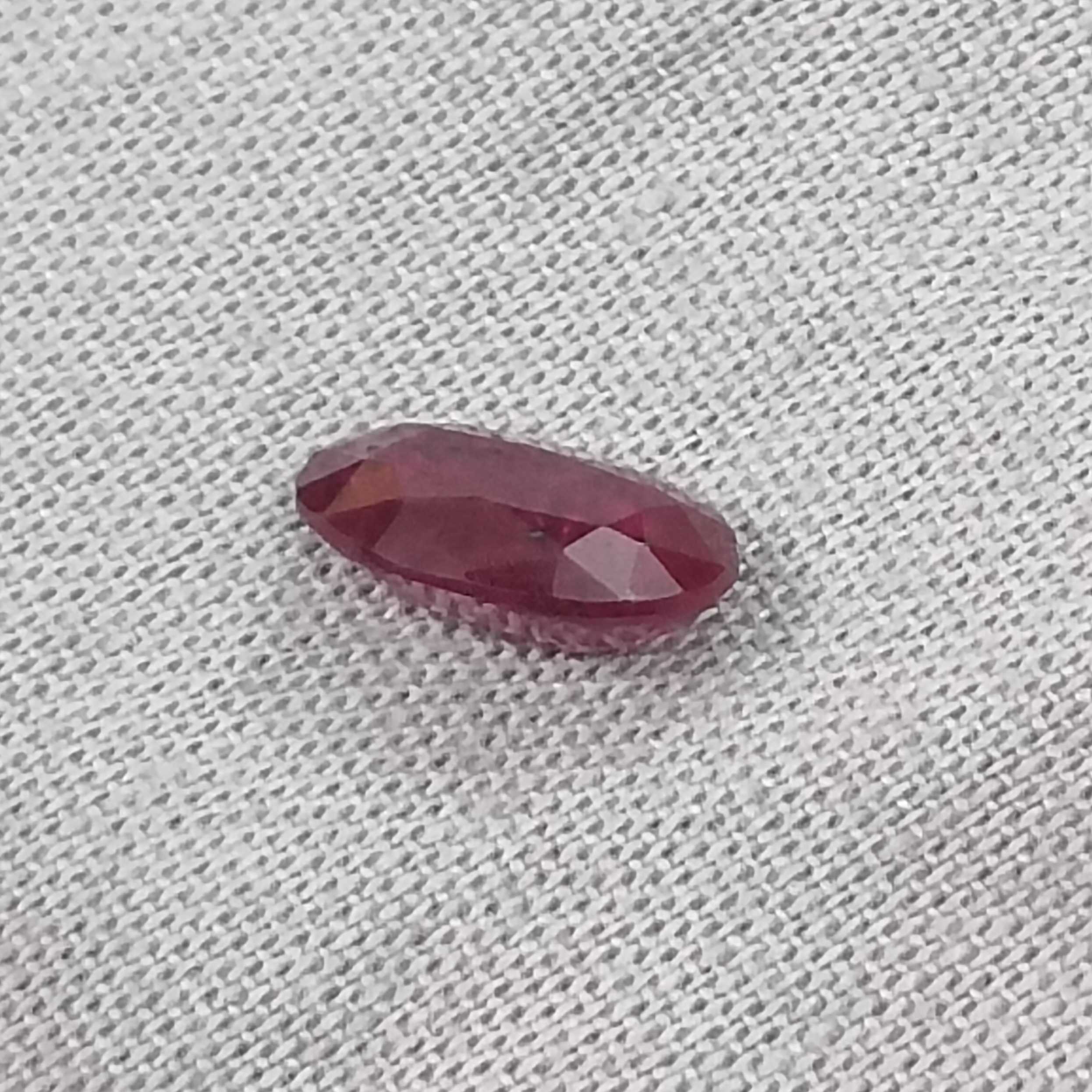 1.48cts GSI certified deep blood color natural oval Mozambique ruby stone 