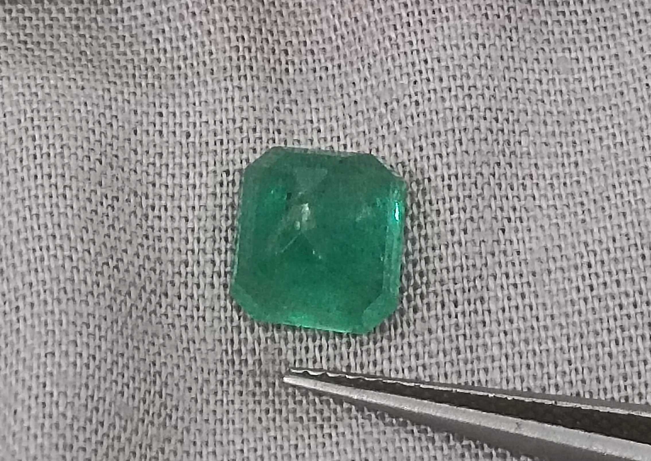 2.24ct GSI Certified Zambian Loose Emerald Minor Oil Gem