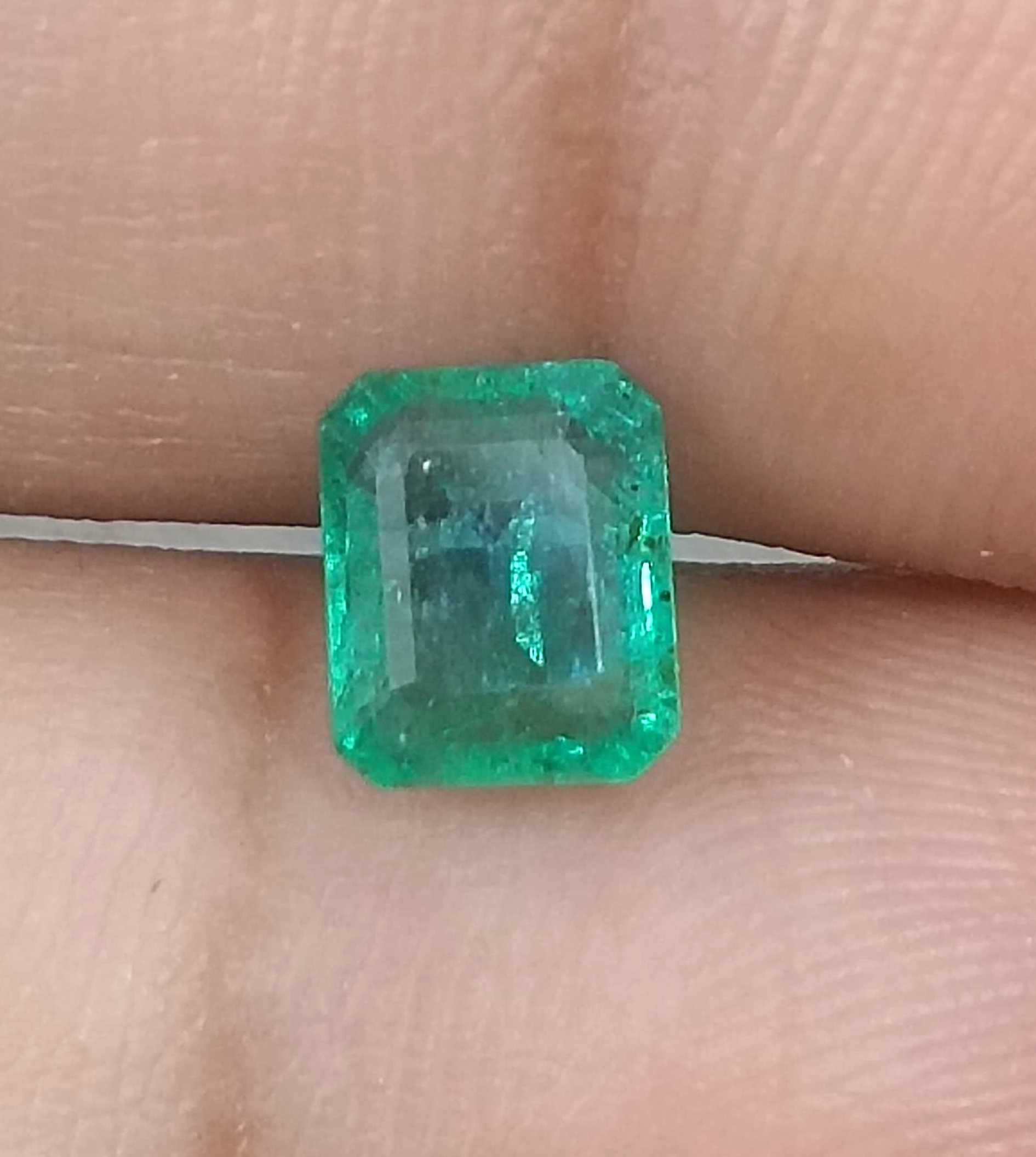 1.15ct GSI Certified Medium Light Green Emerald Minor Oiled Loose Gemstone