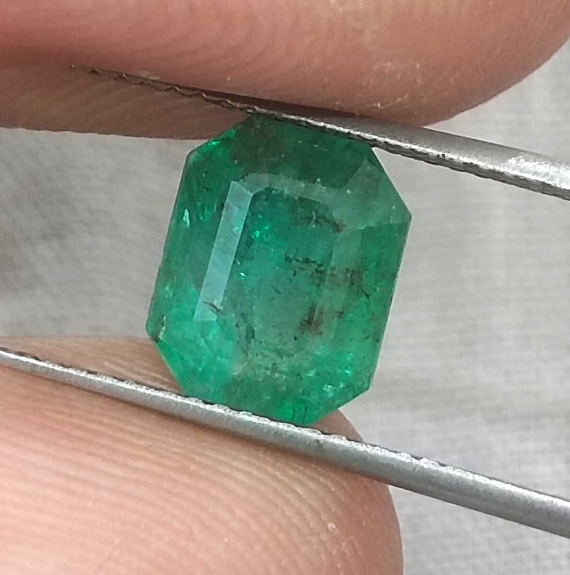 2.36ct GSI Certified Deep Green Emerald Minor Oiled Loose Gemstone 