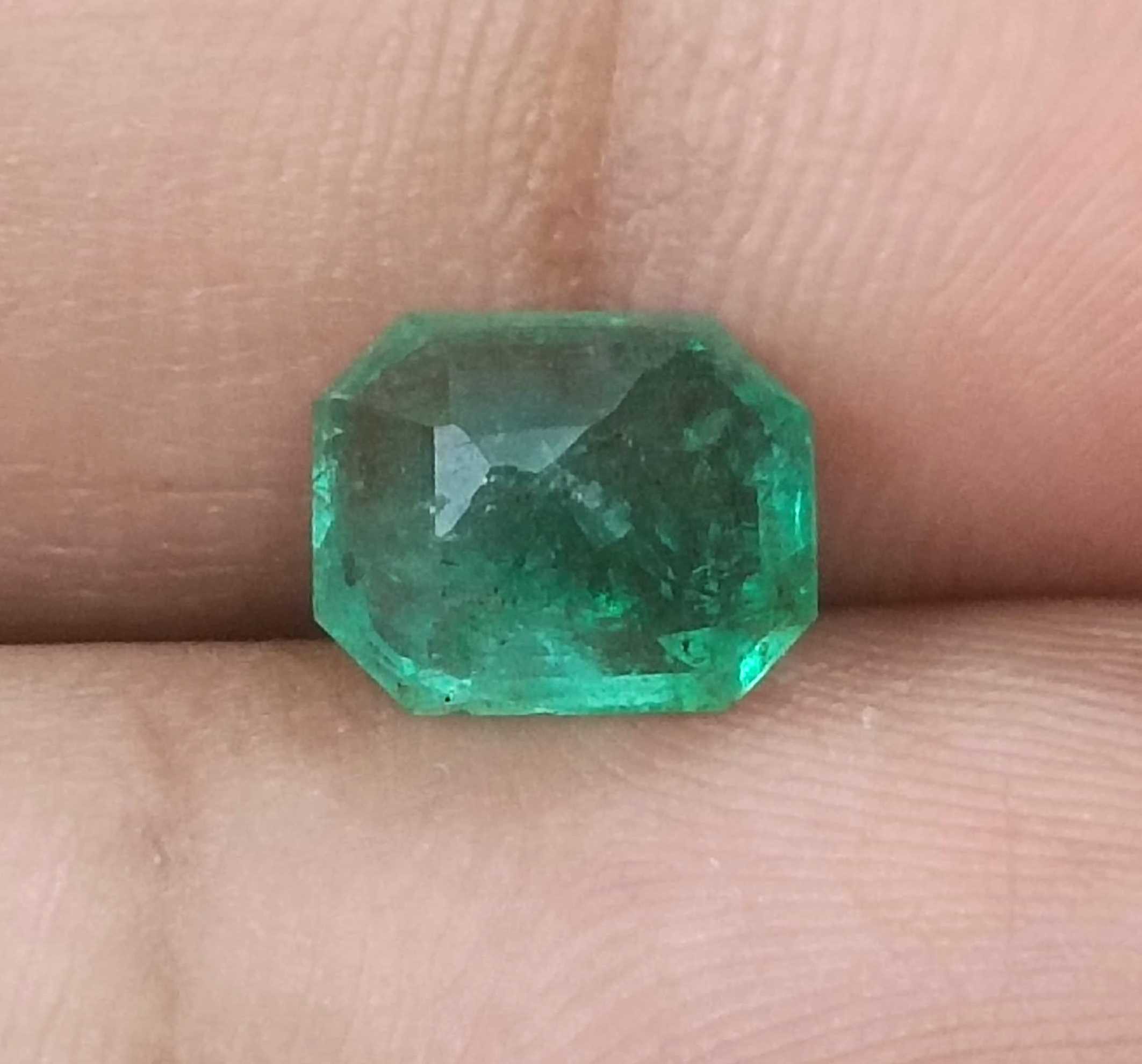 2.36ct GSI Certified Deep Green Emerald Minor Oiled Loose Gemstone 