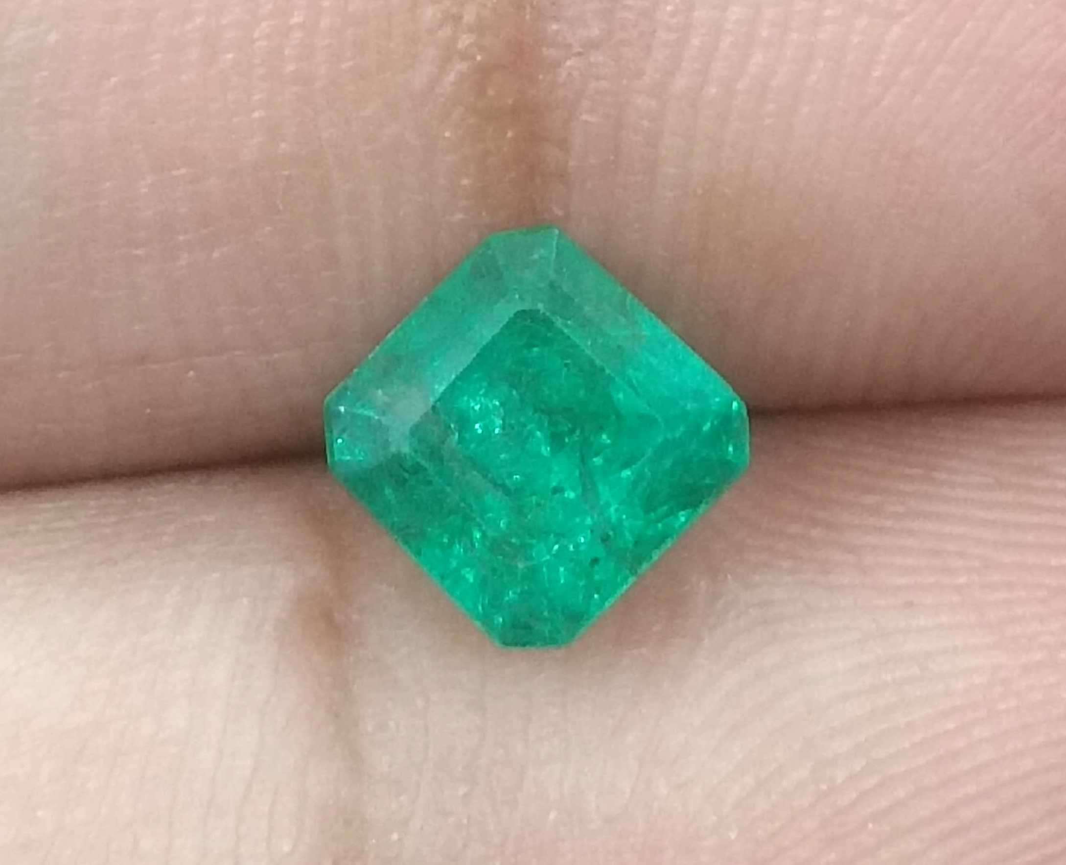 1.46ct GSI Certified Vivid Green Emerald Cut Zambian Emerald Minor Oiled Loose Gemstone 