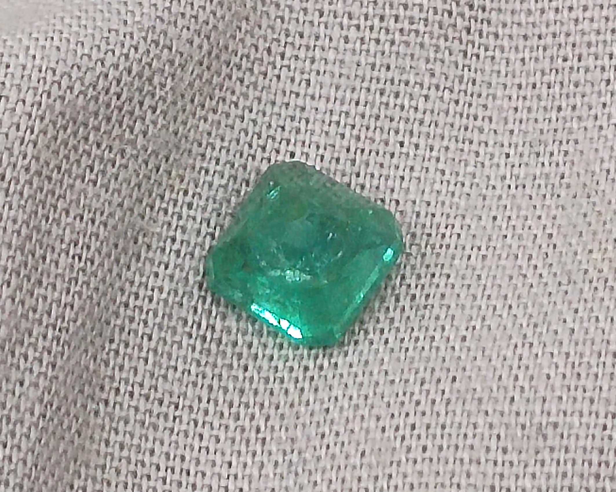 1.46ct GSI Certified Vivid Green Emerald Cut Zambian Emerald Minor Oiled Loose Gemstone 