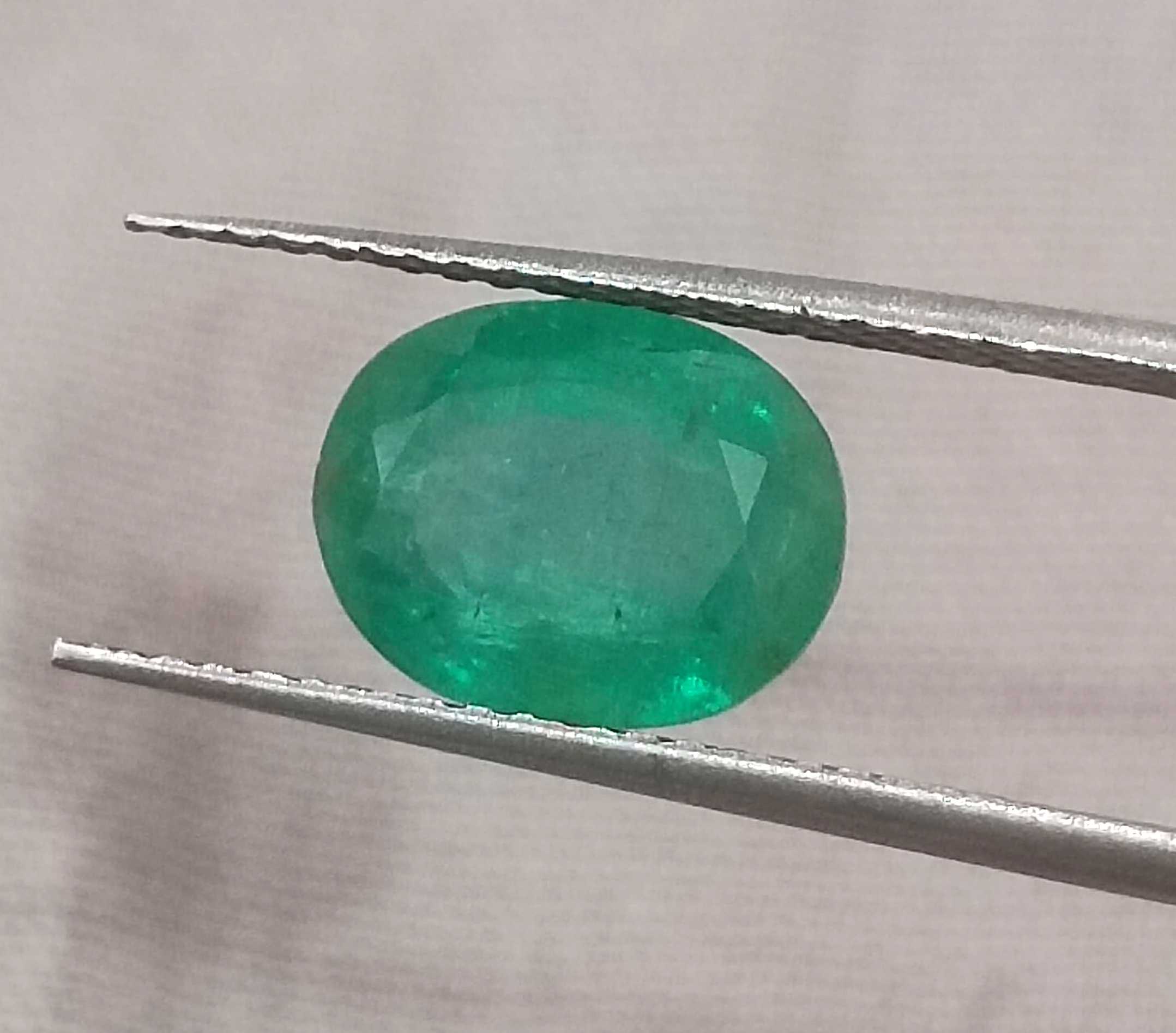 2.64ct GSI Certified Oval Cut Zambian Loose Emerald Earth Mined Gemstone 