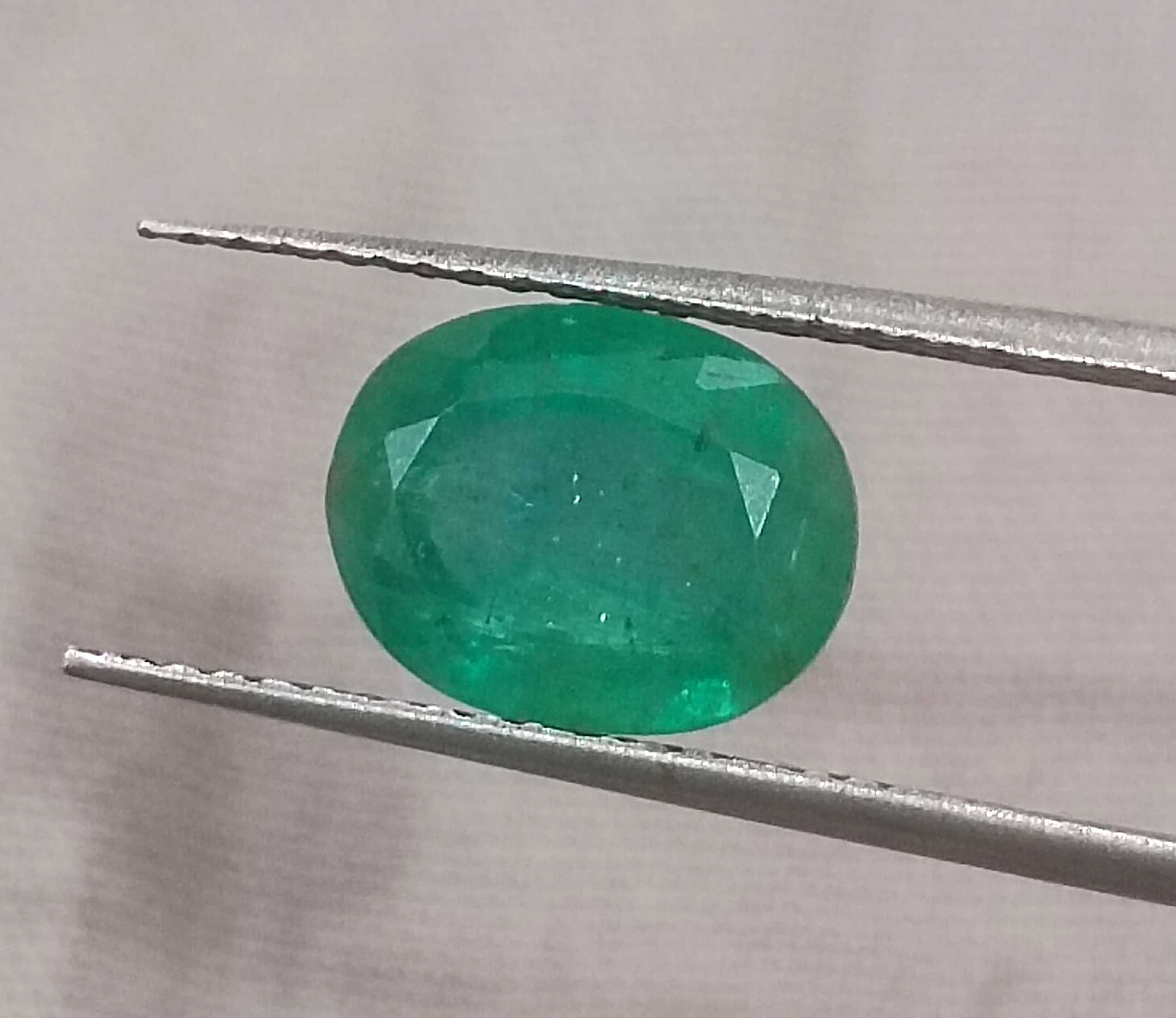 2.64ct GSI Certified Oval Cut Zambian Loose Emerald Earth Mined Gemstone 
