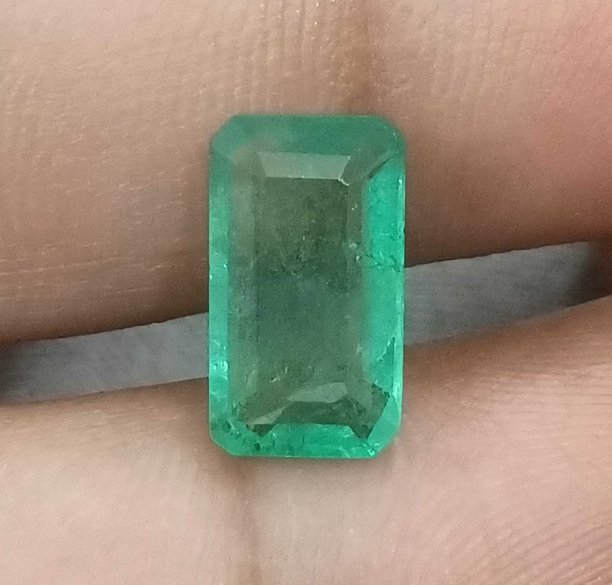 2.74ct GSI Certified Medium Green Zambian Emerald Minor Oiled Loose Gemstone 