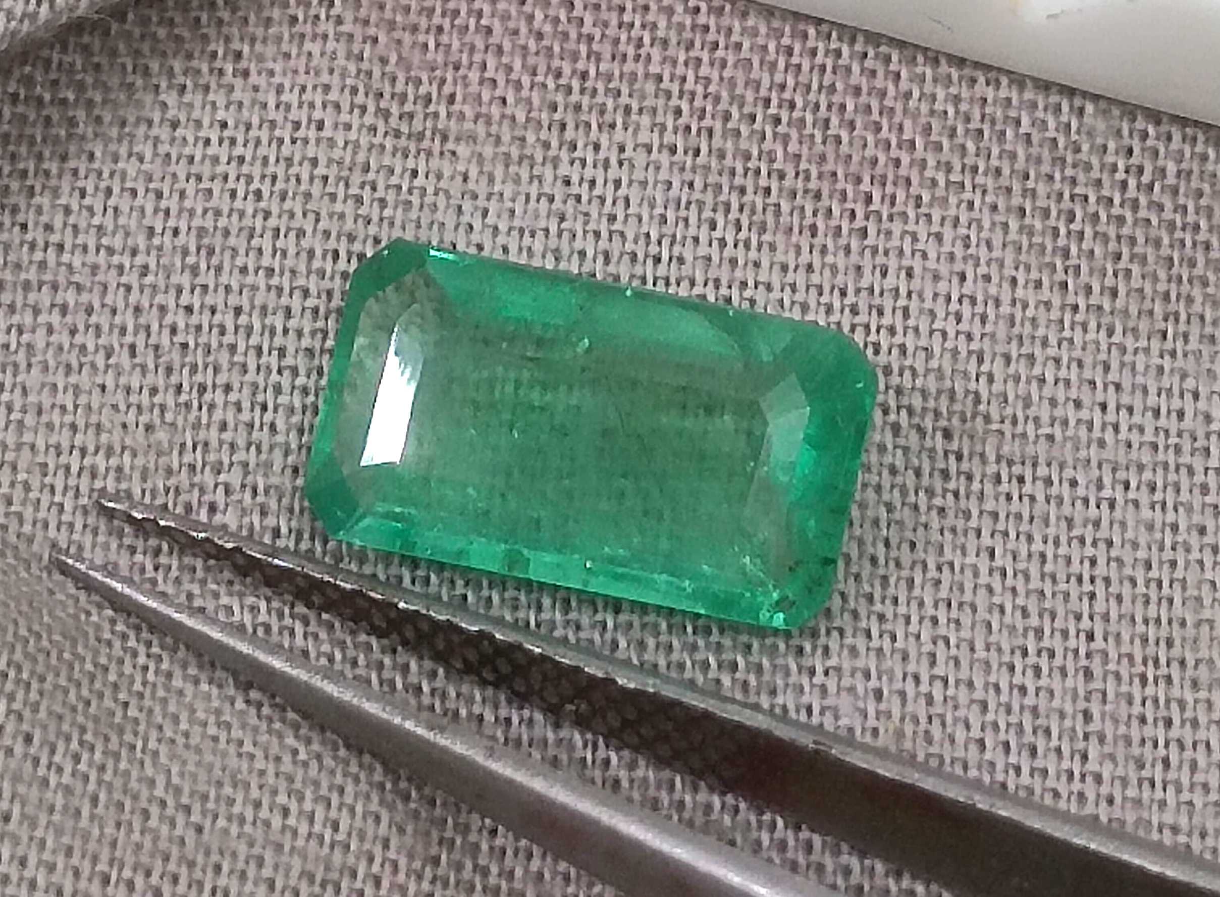 2.74ct GSI Certified Medium Green Zambian Emerald Minor Oiled Loose Gemstone 
