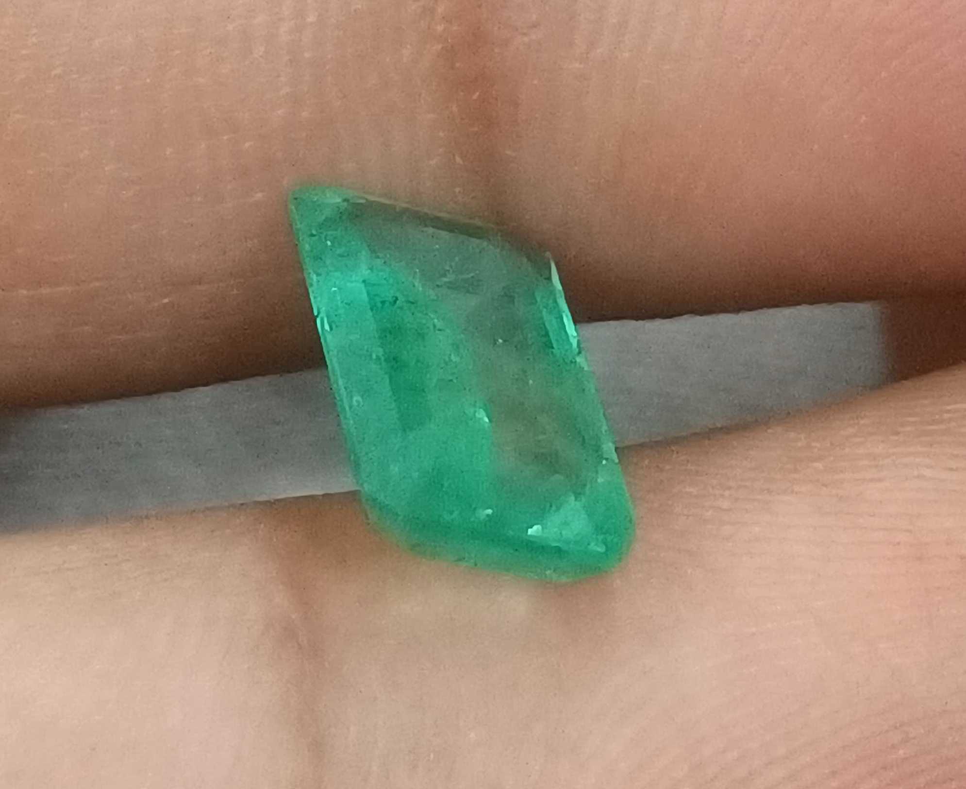 2.74ct GSI Certified Medium Green Zambian Emerald Minor Oiled Loose Gemstone 
