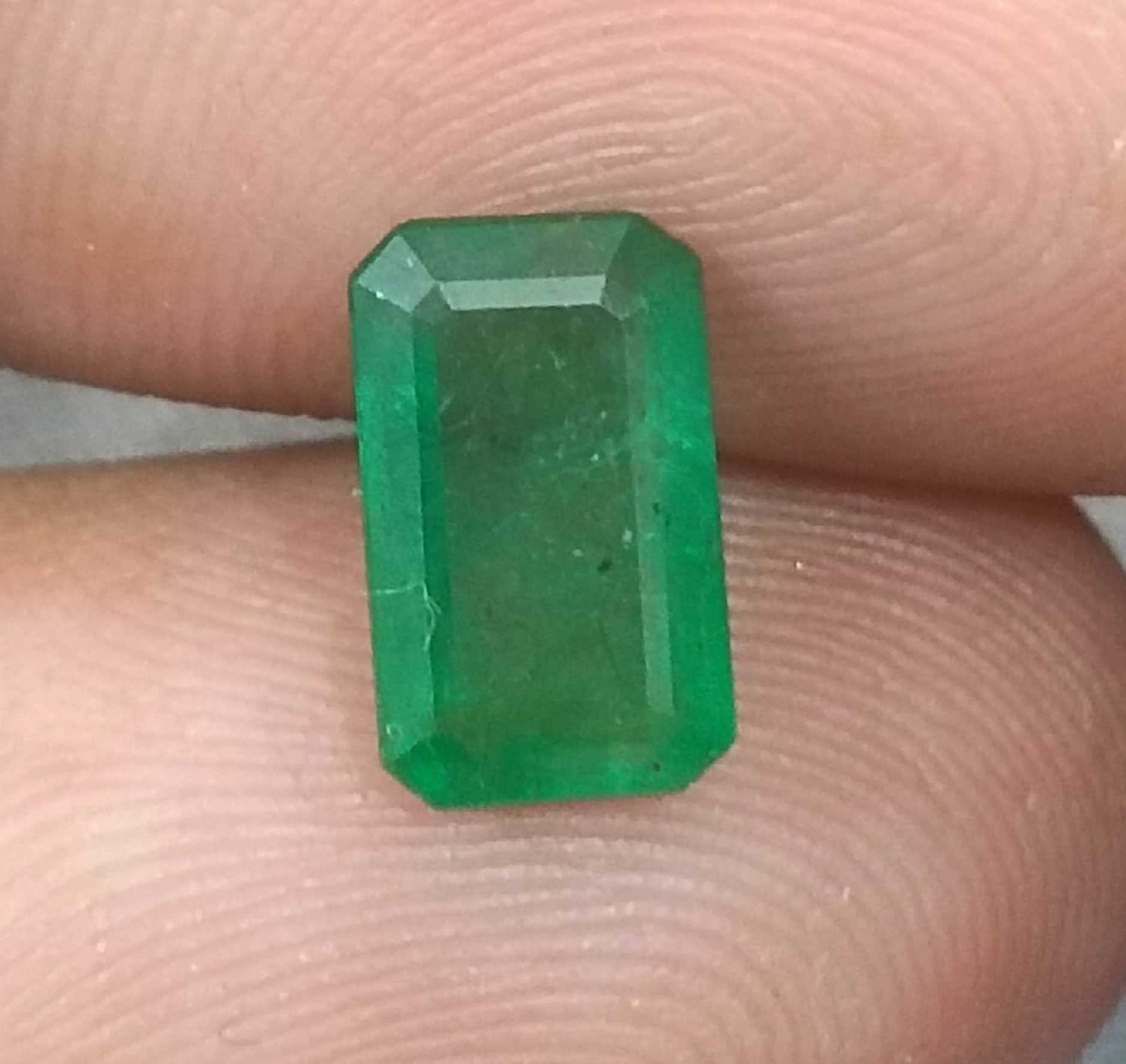 1.66ct GSI Certified Vivid Deep Green Emerald Cut Swat Emerald 