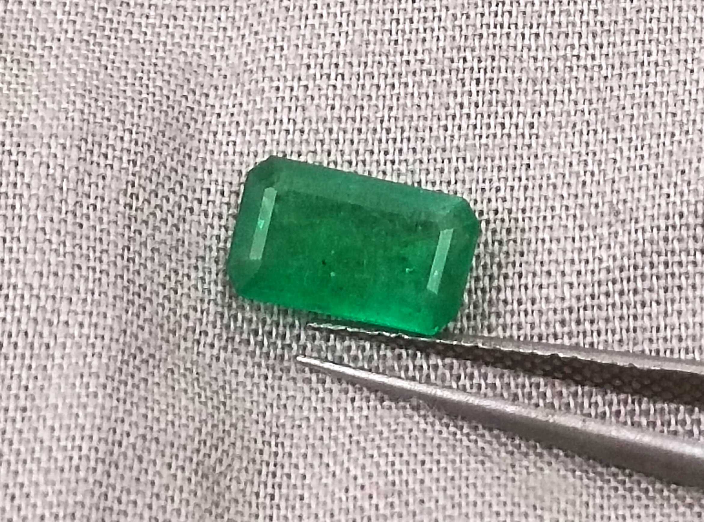 1.66ct GSI Certified Vivid Deep Green Emerald Cut Swat Emerald 
