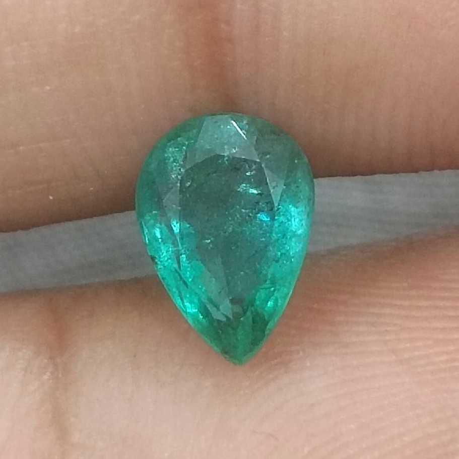 1.30ct GSI USA Certified Excellent luster Natural Zambian Emerald /