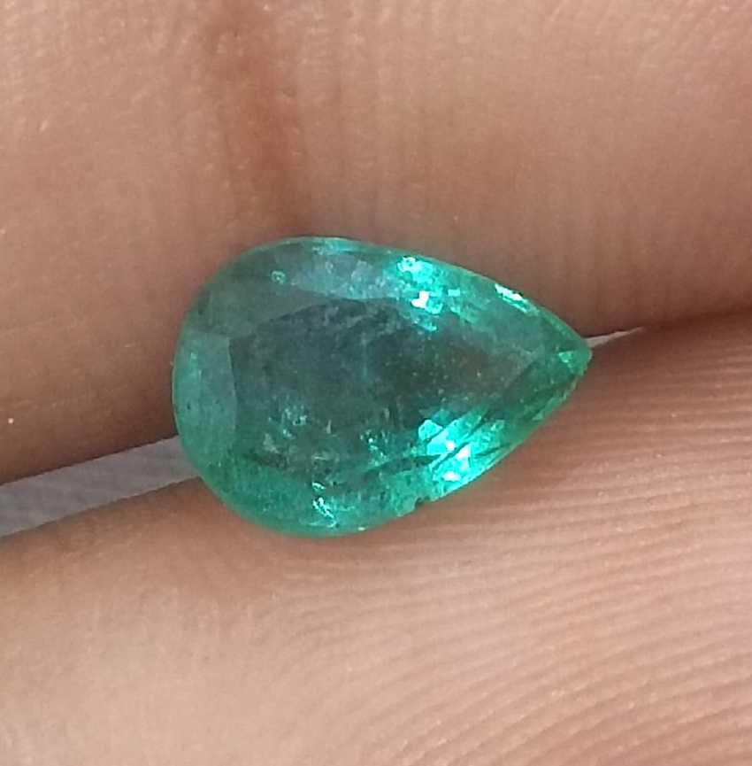 1.30ct GSI USA Certified Excellent luster Natural Zambian Emerald 