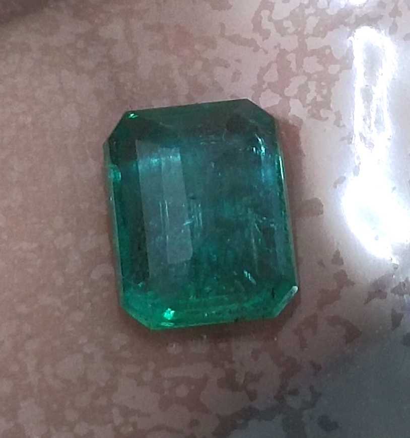 1.39ct GSI USA Certified Medium Green Emerald Cut Zambian Emerald 