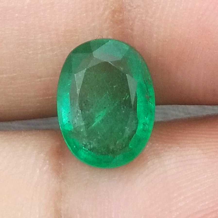 2.34ct Oval Cut GSI USA Certified Bright Spring Green Emerald /