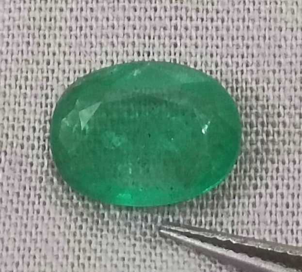 2.34ct Oval Cut GSI USA Certified Bright Spring Green Emerald 