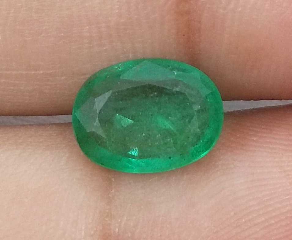 2.34ct Oval Cut GSI USA Certified Bright Spring Green Emerald 