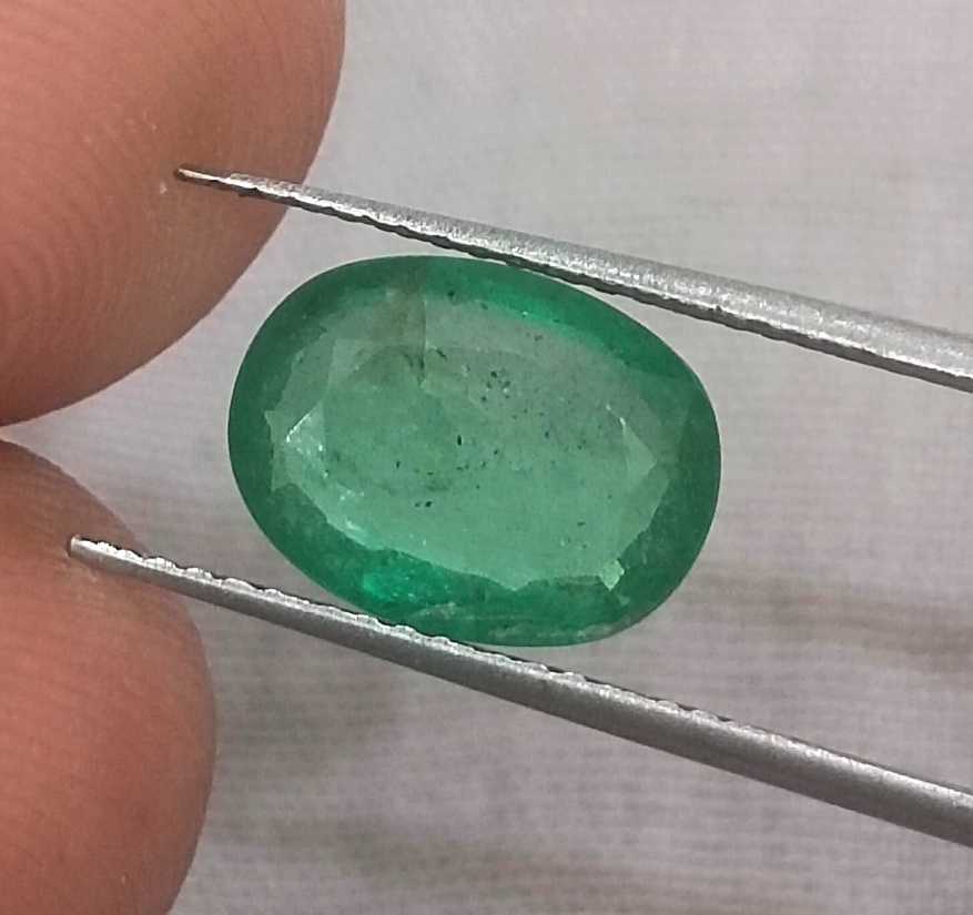 2.34ct Oval Cut GSI USA Certified Bright Spring Green Emerald 