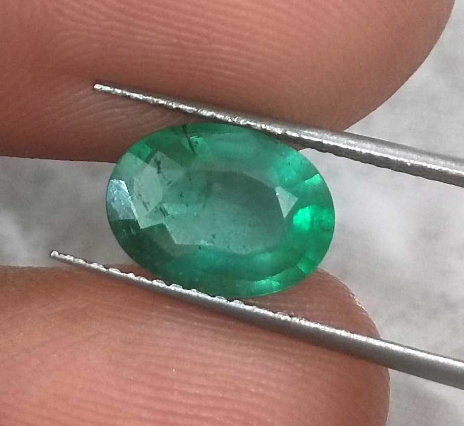 1.98ct GSI Certified Medium Green Oval Cut Natural Zambian Emerald 
