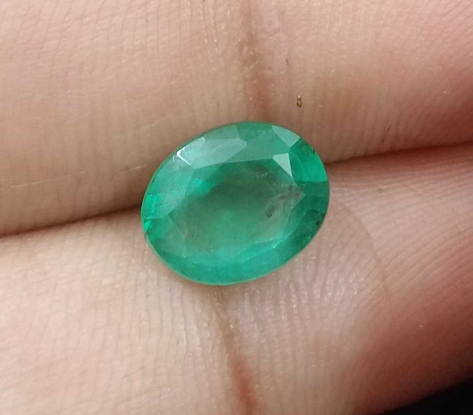 2.47ct GSI USA Certified Medium Pure Green Oval Cut Zambian Emerald 
