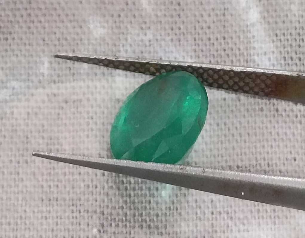 2.47ct GSI USA Certified Medium Pure Green Oval Cut Zambian Emerald 
