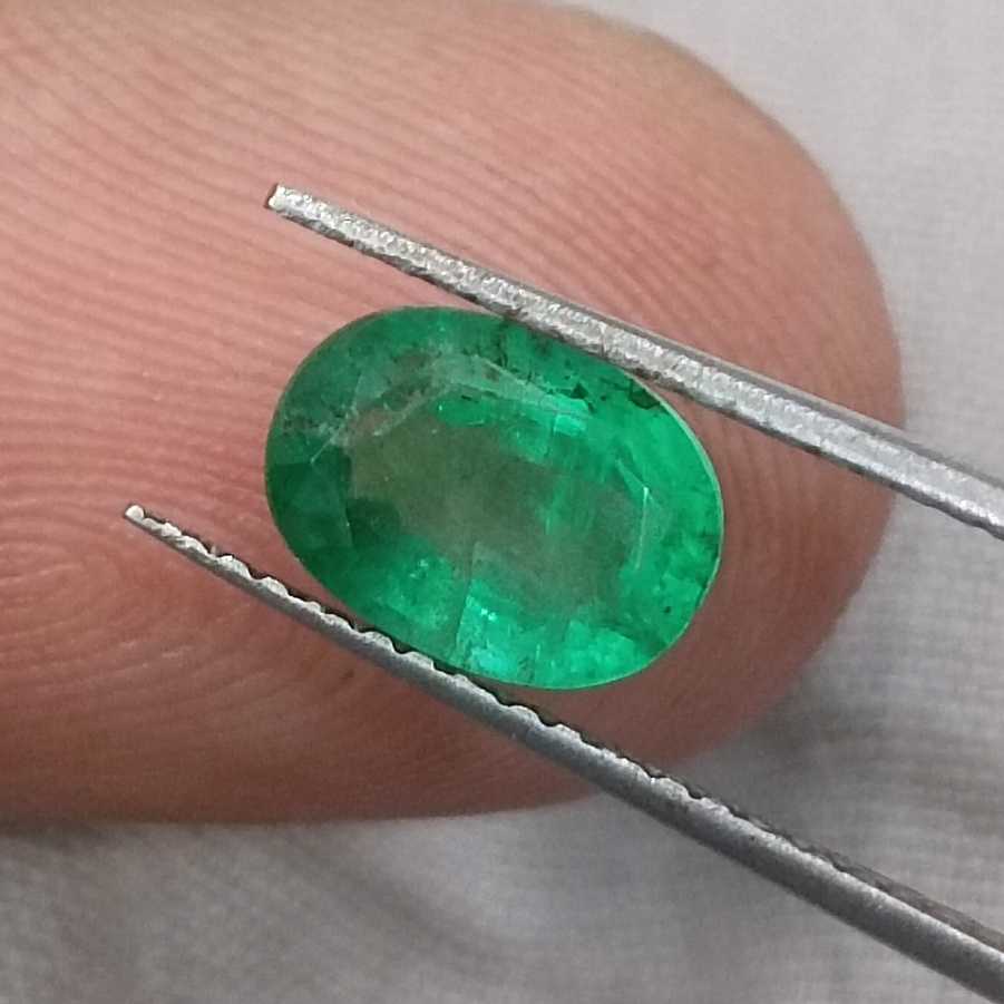 1.33ct GSI Certified Oval Cut Natural Swat Emerald /