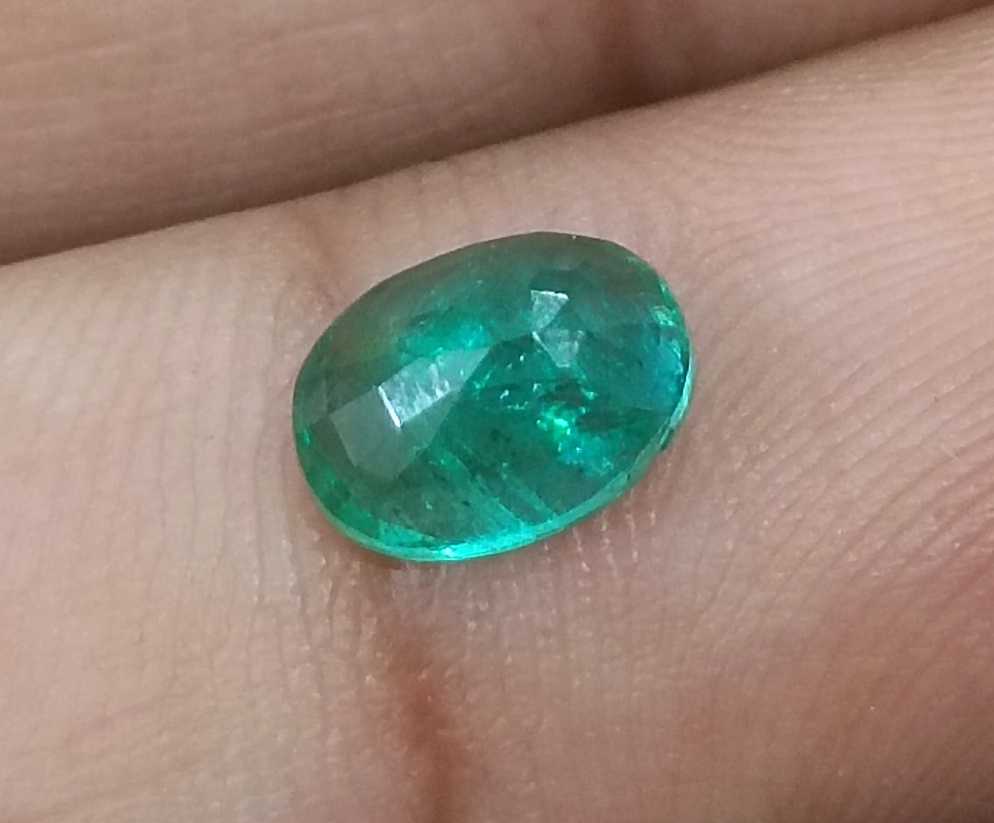 1.26ct GSI Certified Medium Bright Green Oval Cut Zambian Emerald 