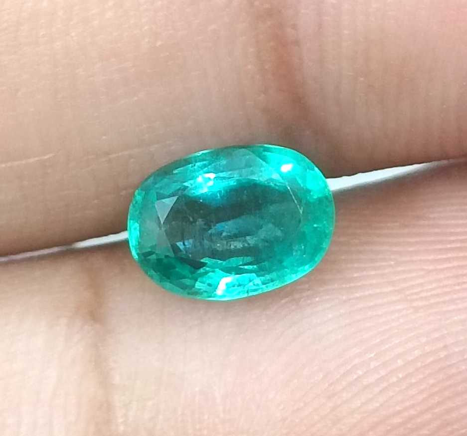 1.26ct GSI USA Certified Medium Light Green Oval Cut Natural Zambian Emerald 