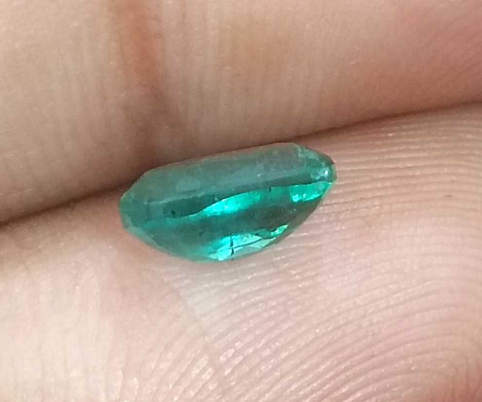 1.26ct GSI USA Certified Medium Light Green Oval Cut Natural Zambian Emerald 