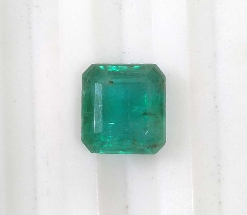 2.67 carat GSI certified octagon cut medium deep green Zambian emerald gemstone 
