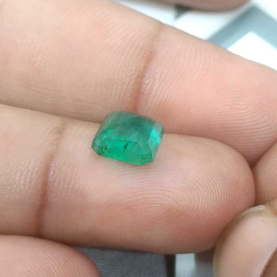 2.67 carat GSI certified octagon cut medium deep green Zambian emerald gemstone 