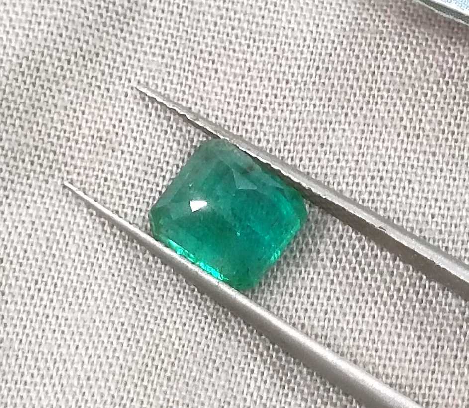 2.67 carat GSI certified octagon cut medium deep green Zambian emerald gemstone 