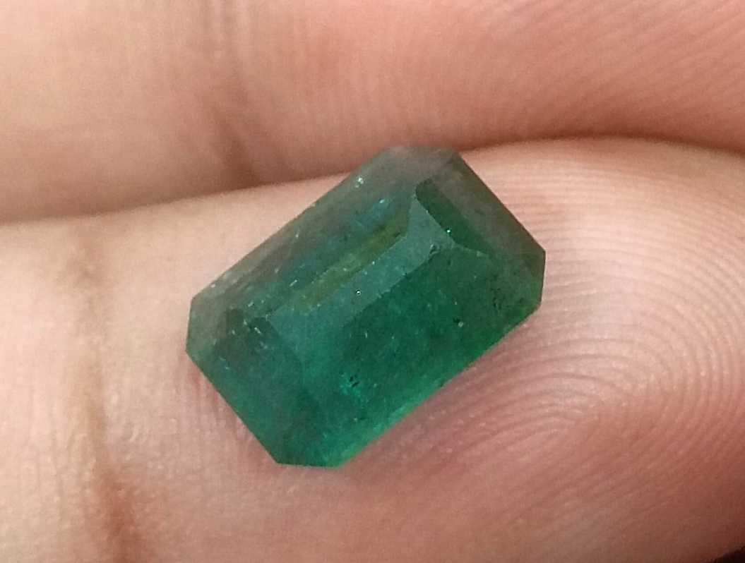 GSI certified 3.05ct dark green octagon shape Zambian emerald gemstone 