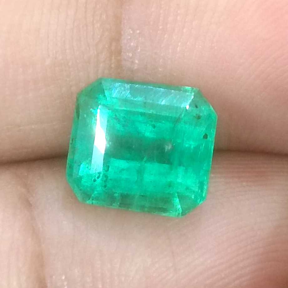 Gsi certified 3.52ct medium sea green emerald cut Zambian emerald /