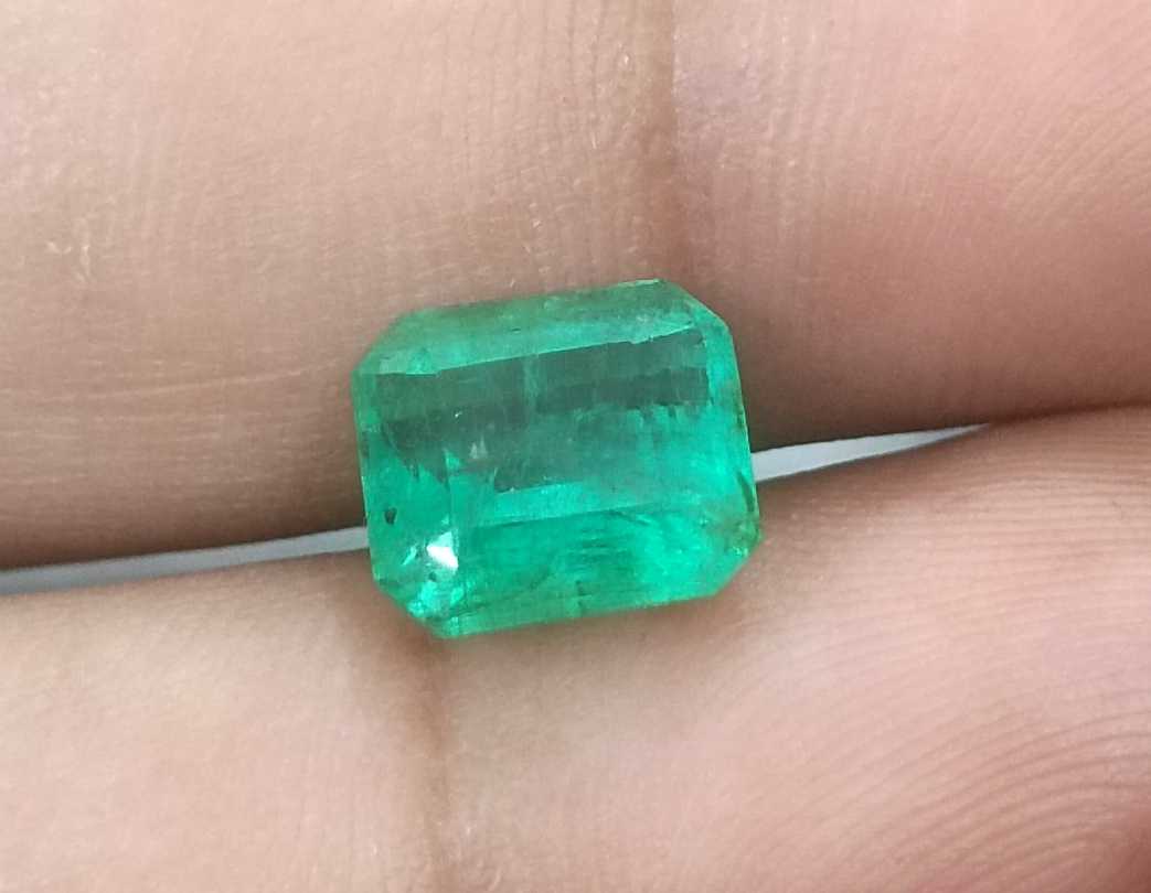 Gsi certified 3.52ct medium sea green emerald cut Zambian emerald 