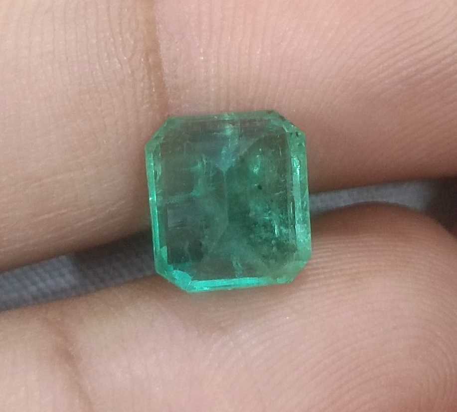 Gsi certified 3.52ct medium sea green emerald cut Zambian emerald 