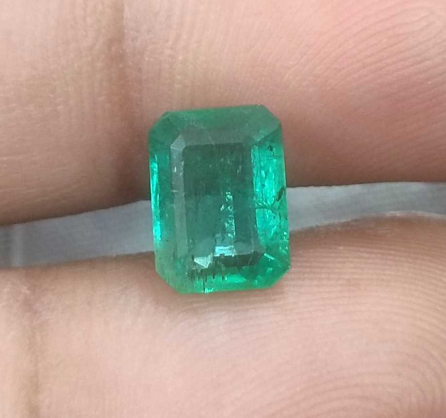 1.92cts GSI certified medium green octagon cut Zambian emerald stone