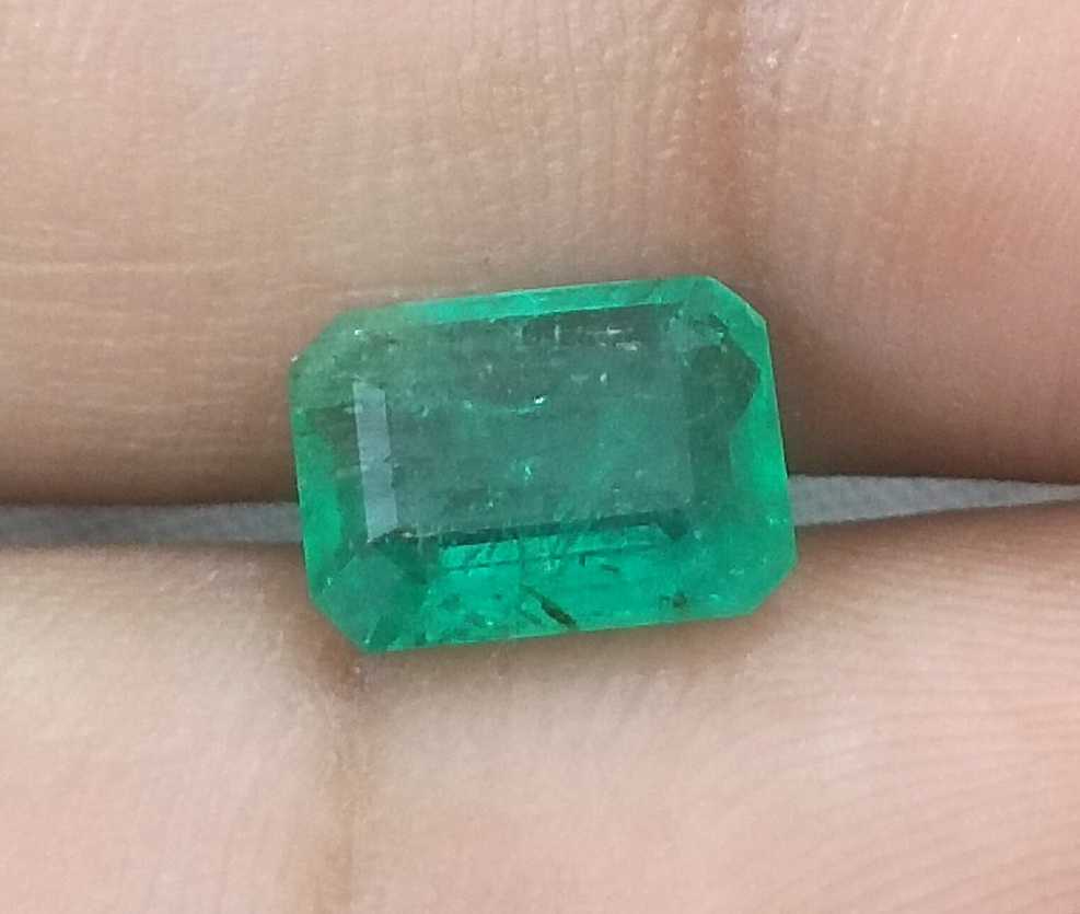1.92cts GSI certified medium green octagon cut Zambian emerald stone