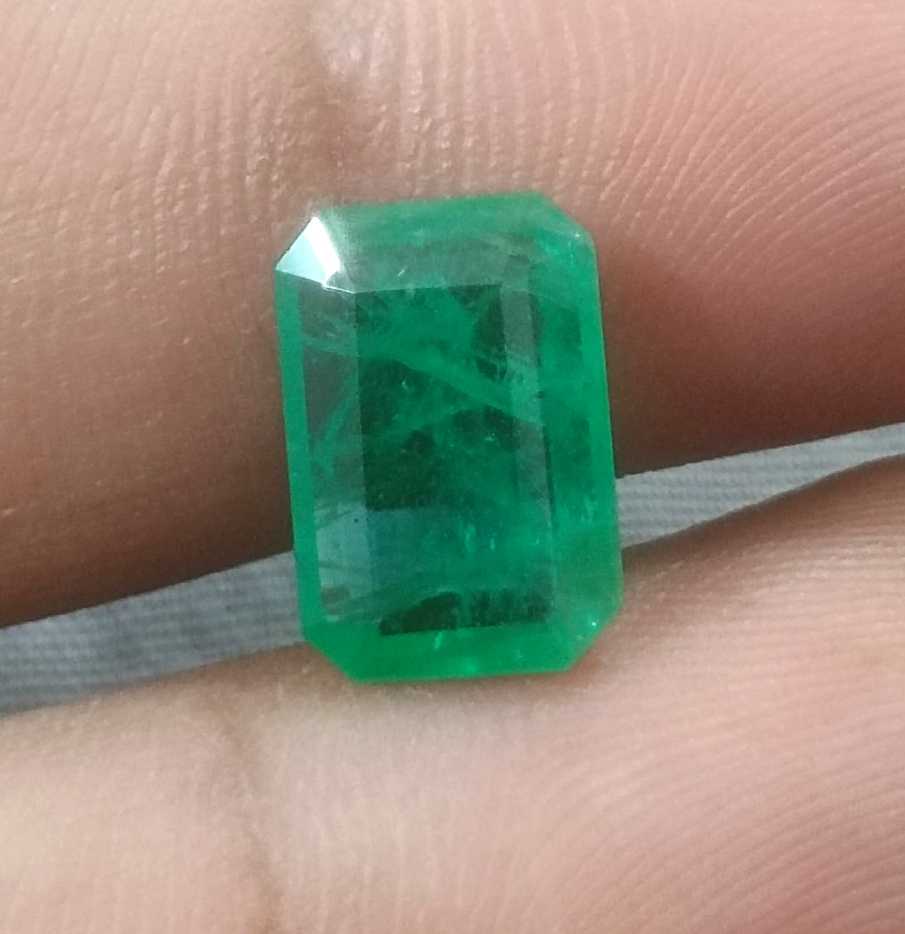 2.87ct GSI certified medium green emerald cut Zambian emerald 
