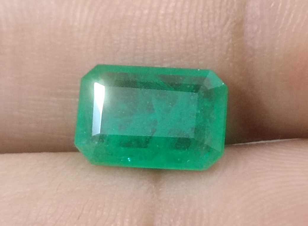 2.87ct GSI certified medium green emerald cut Zambian emerald 