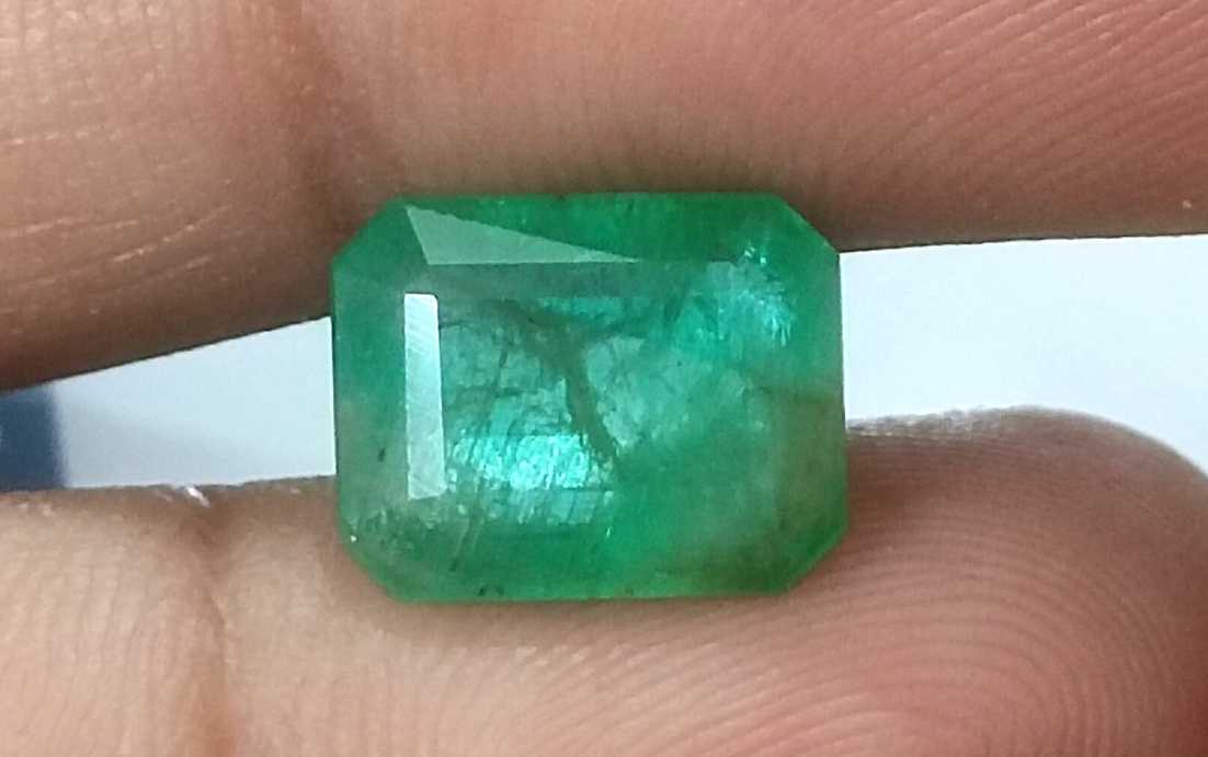 4.50ct GSI certified medium green emerald cut Swat Emerald 