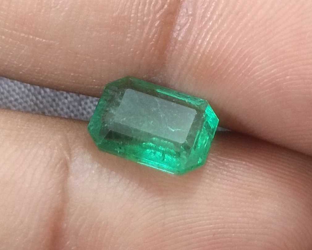 2.35ct GSI certified medium green emerald cut Zambian emerald