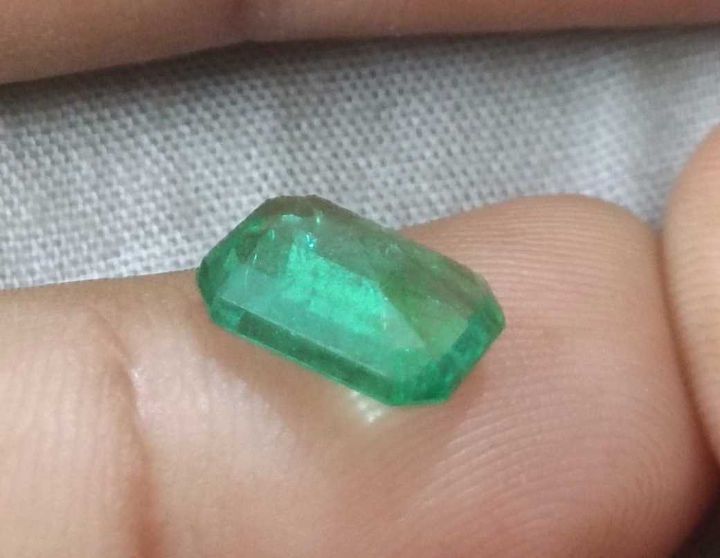 2.35ct GSI certified medium green emerald cut Zambian emerald