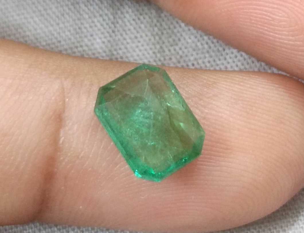 2.35ct GSI certified medium green emerald cut Zambian emerald